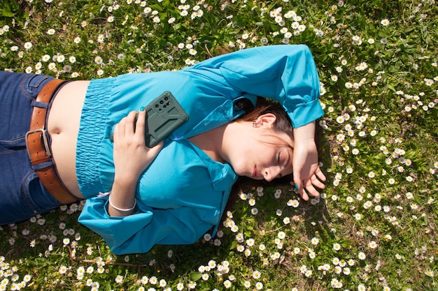 Digital Detox: Reconnect with Yourself in Just 2 Hours